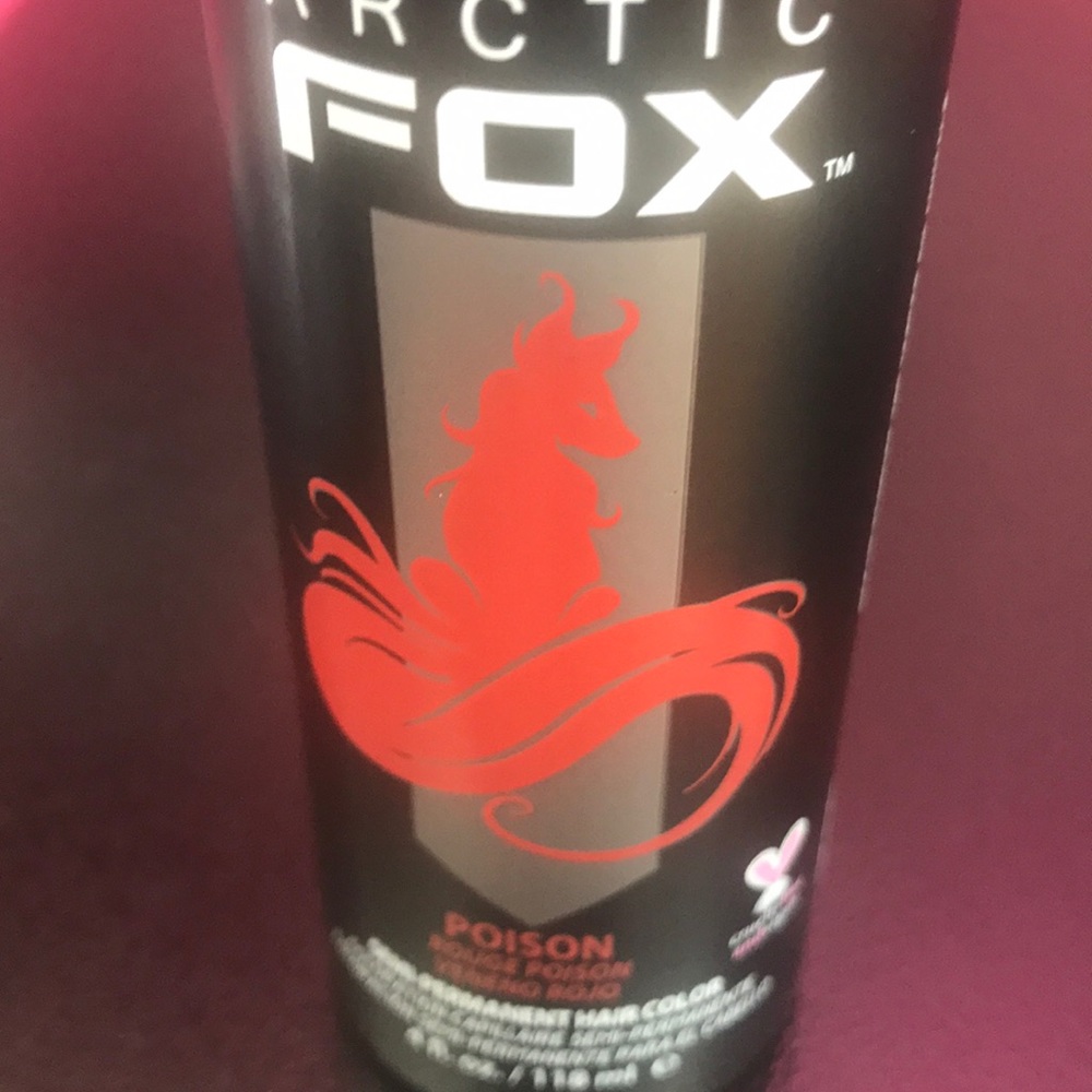 Arctic fox semi-color - Picture 3 of 3